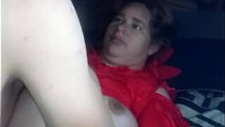 Я занимаюсь сексом с богатым дьяволом-миссионером перед походом на костюмированную вечеринку - порно видео