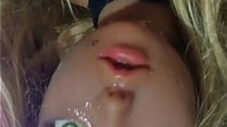 Кукла-мудак-шлюха - порно видео