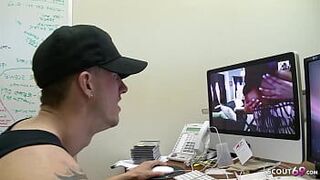 Латинская мачеха соблазняет своего нового парня с огромным членом на неверный трах - порно видео
